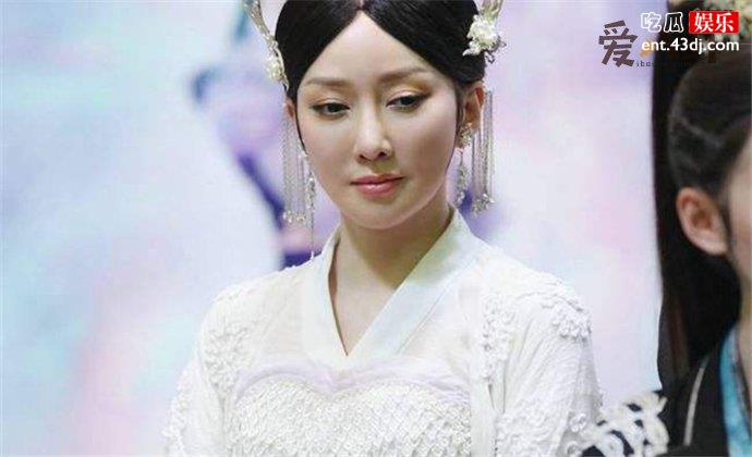 萨顶顶