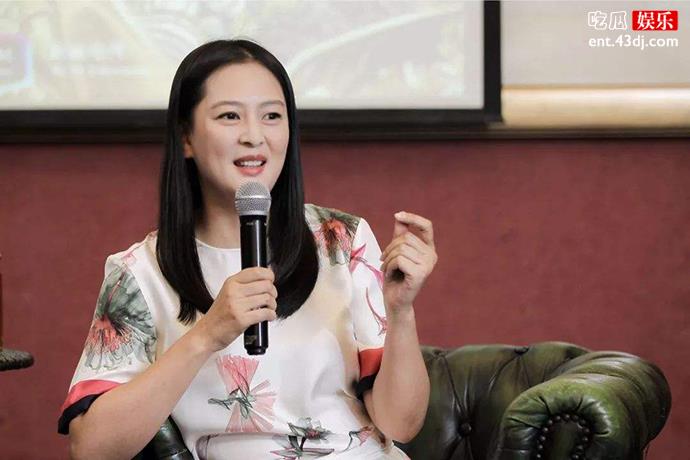 黄澜与丈夫离婚的原因是什么