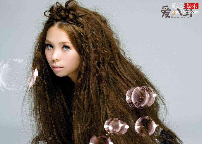许哲佩唱过什么歌
