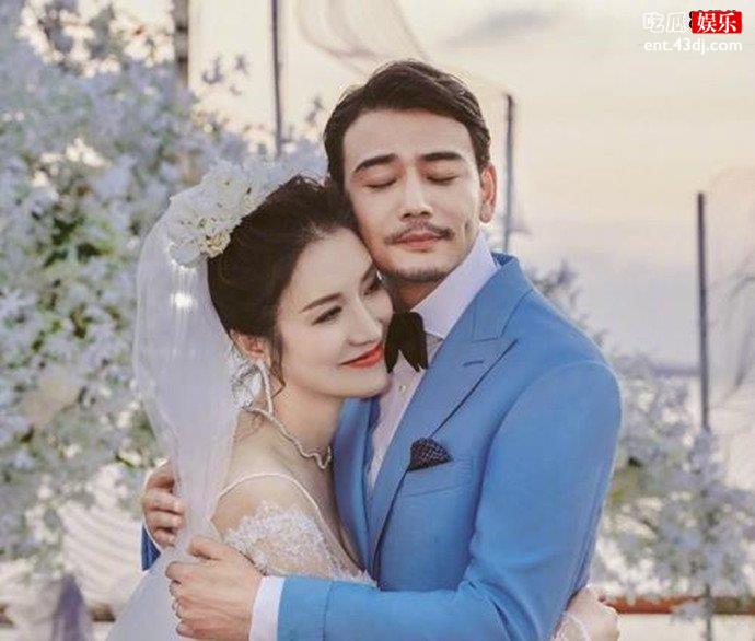 杨烁和妻子