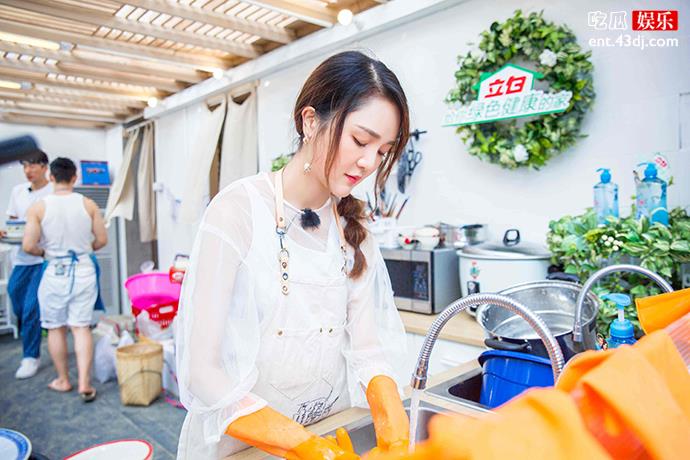 靳梦佳为什么会被叫“洗碗妹”