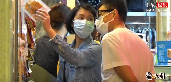 周慧敏现在的情况