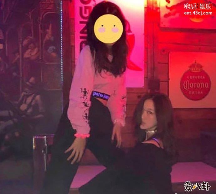 李嫣否认逛夜店