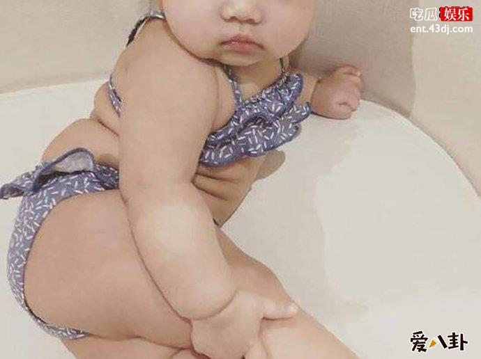 关颖女儿穿比基尼照片