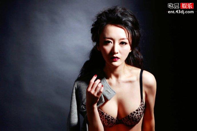 何倩艺术照