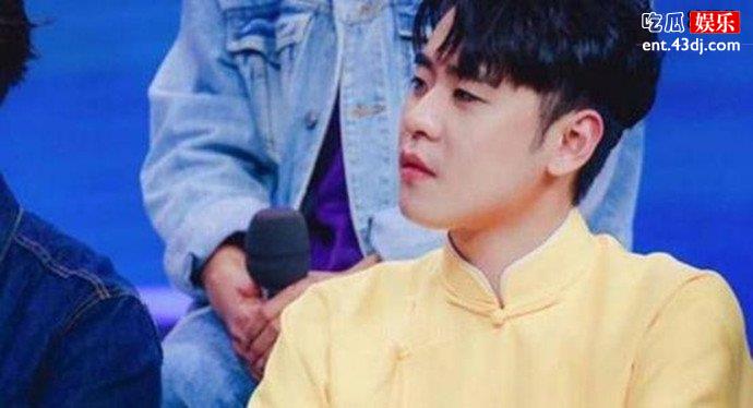 舞台上的张云雷