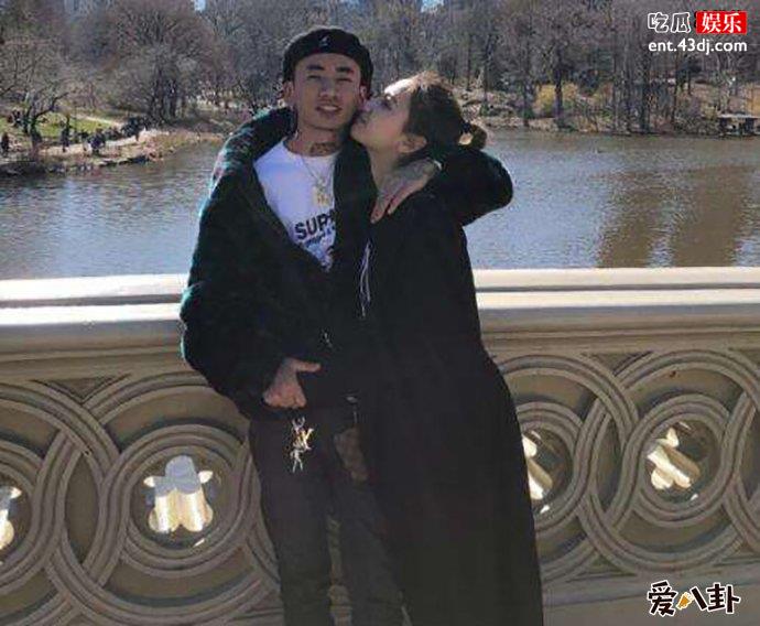 马思唯公布恋情