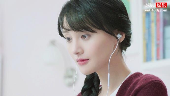 青春甜美的郑爽