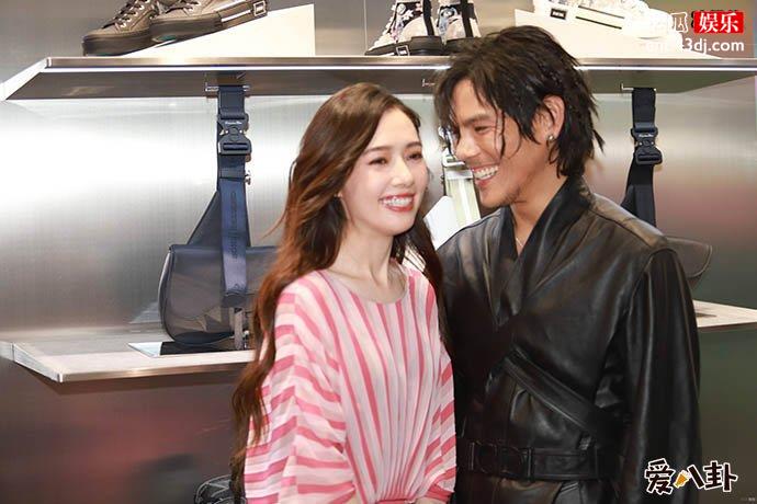 向佐郭碧婷还没有领证
