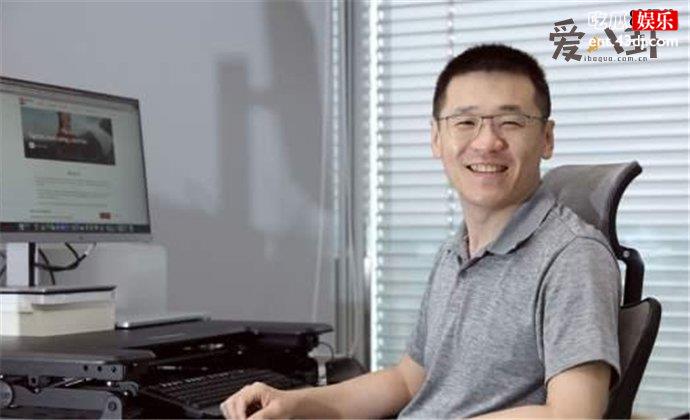 黄峥卸任身价3千多亿