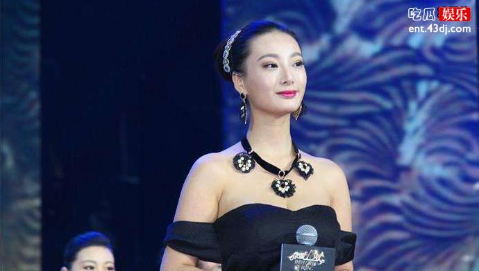 王李丹妮写真