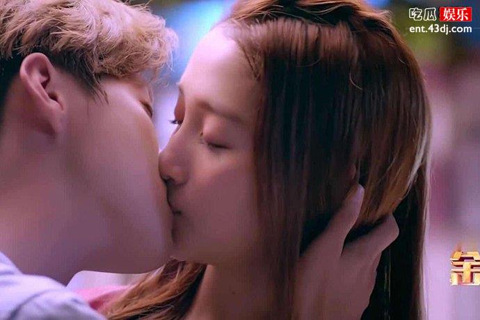 不被看好恋情的还有鹿晗关晓彤