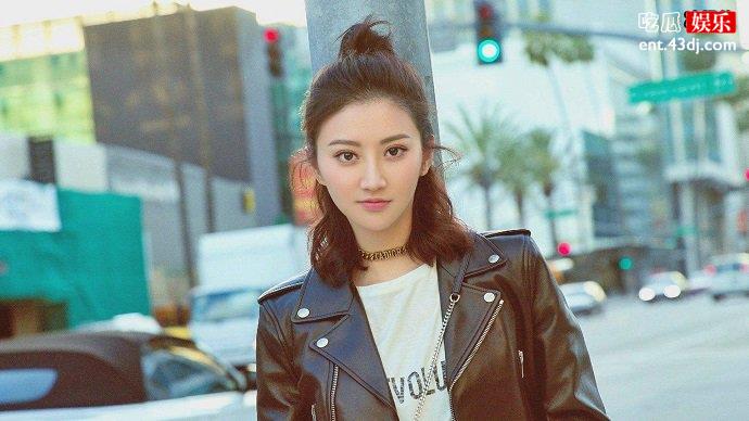 景甜近照