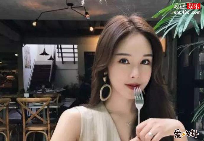 网红林珊珊多大