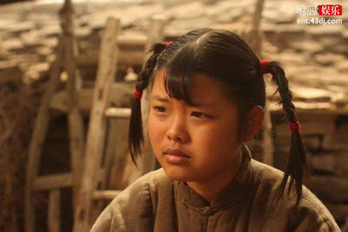 闫妮为女儿撕资源杠上莫小贝