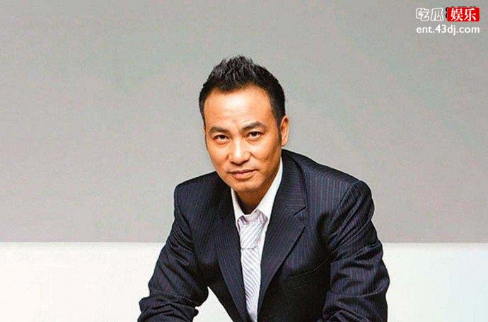 任达华出道时当配角