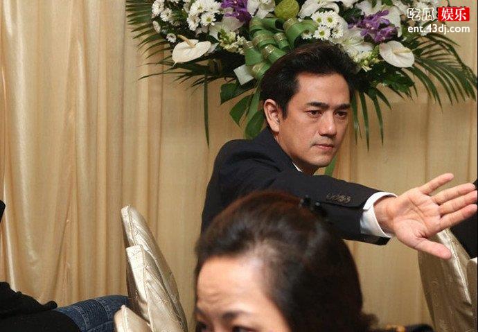 陈俊生自前女友跳楼自杀