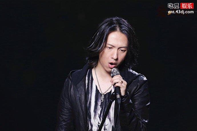 黑豹主唱张淇照片