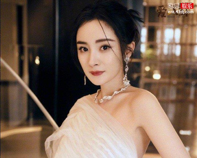 杨幂耍大牌遭偷拍