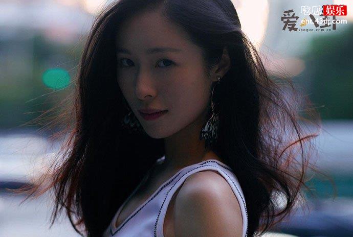 江一燕照片