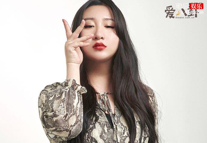 锤娜丽莎照片