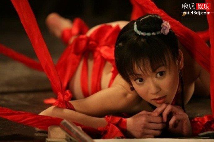 梁敏仪饰演《金瓶梅》中的春梅