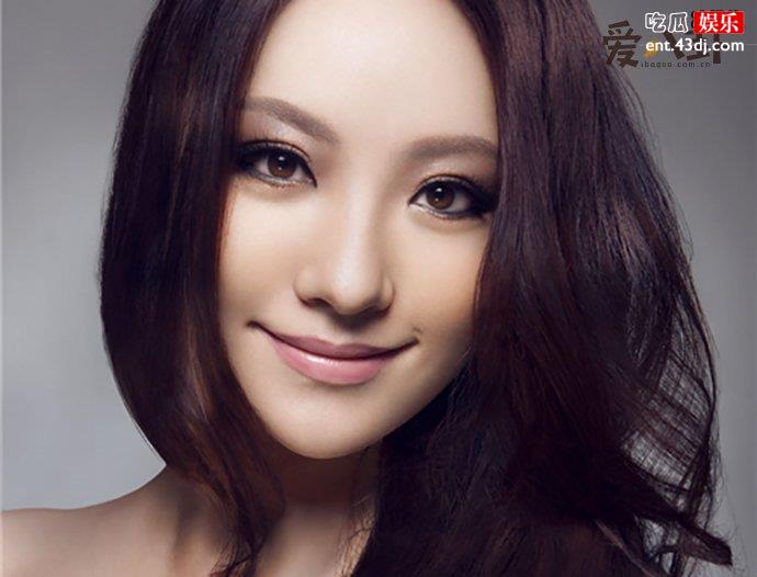 沈娜照片