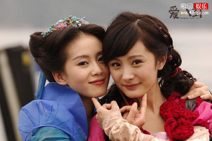 刘诗诗罕见探班杨幂