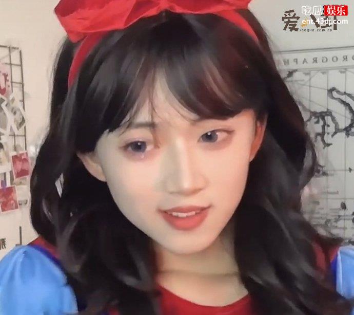 康雅雅怎么了