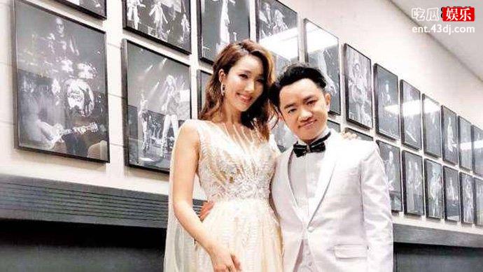 王祖蓝李亚男合照