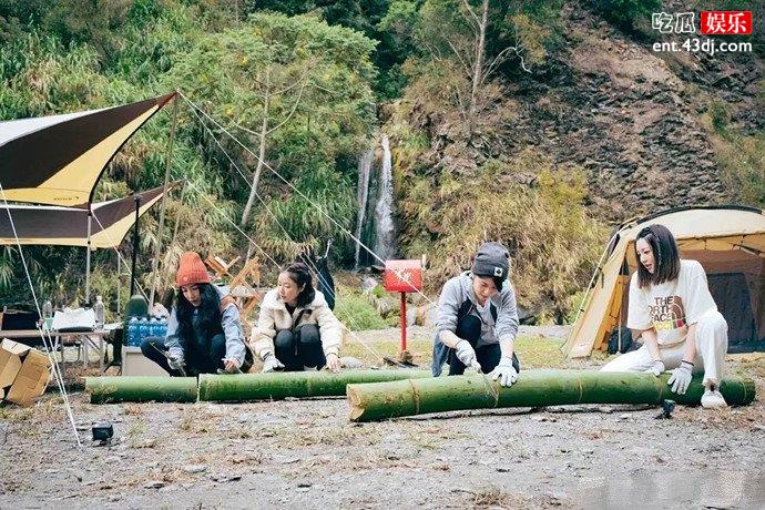 光露营就很忙了剧照