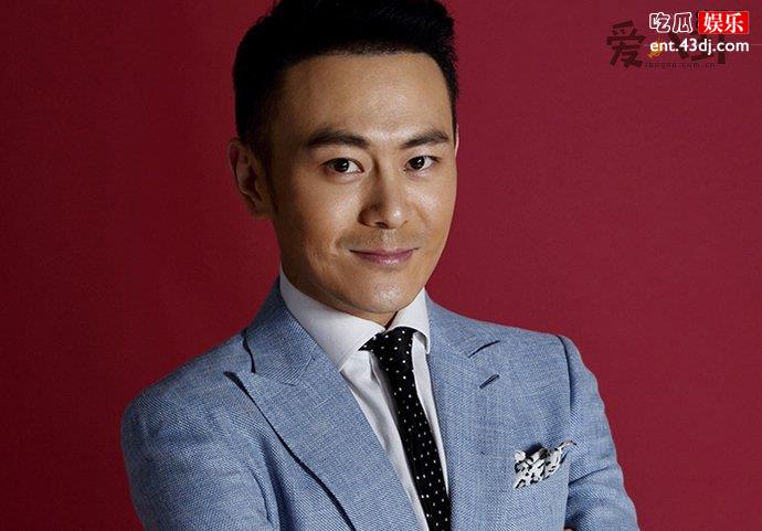 李解照片