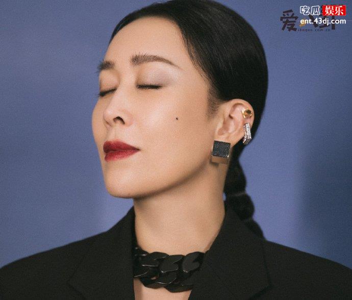 那英为何退出好声音的录制