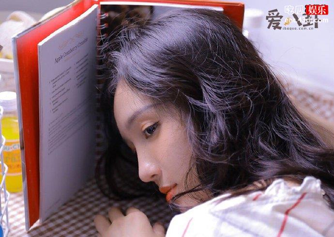 刘露照片
