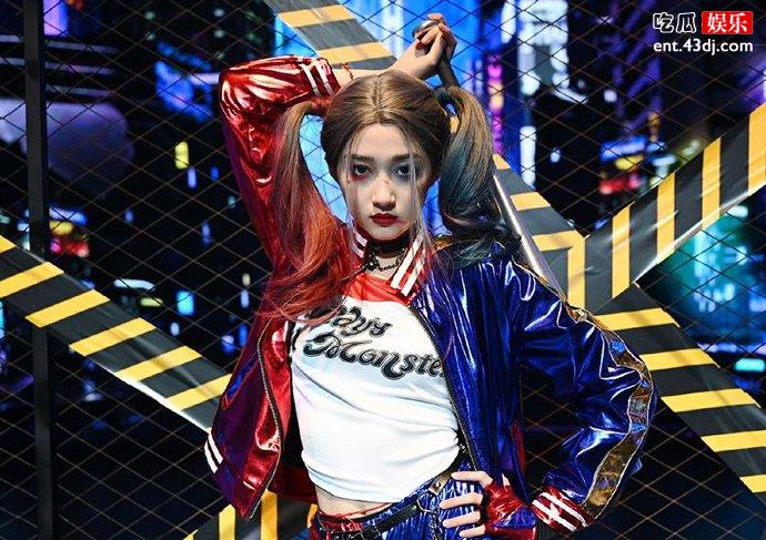关晓彤小丑女照片