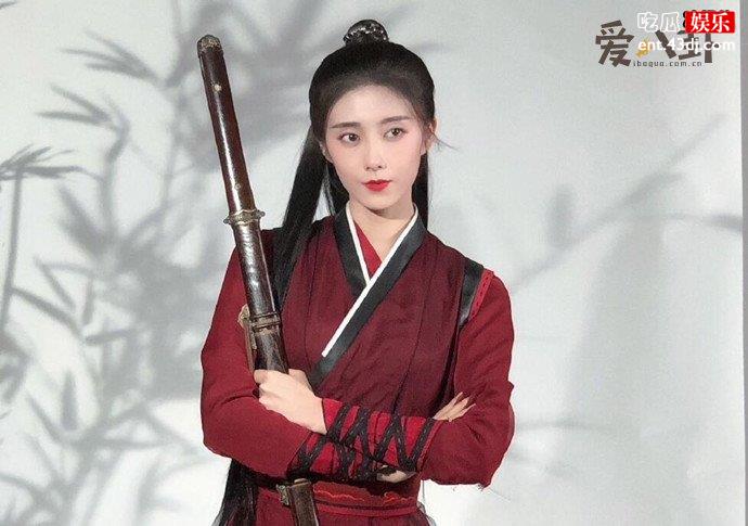 我是女演员曹斐然表现