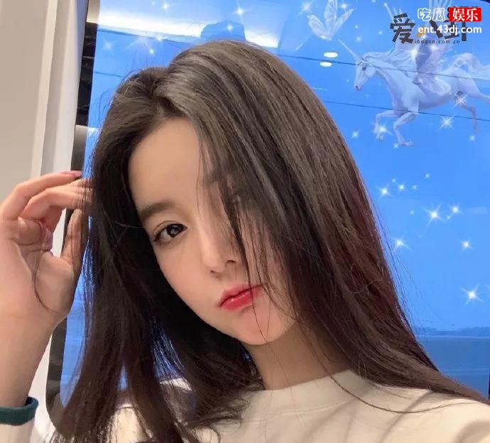 小怡同学是哪个学校的