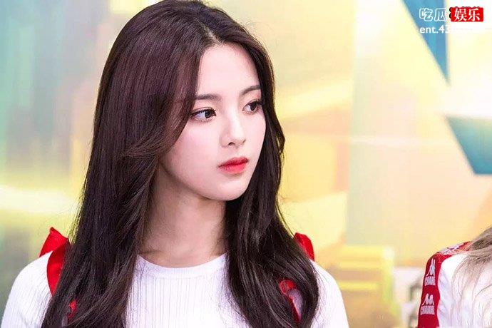 杨超越的照片