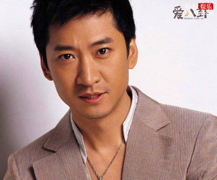 周杰当初为什么退隐