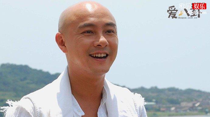张卫健为什么光头