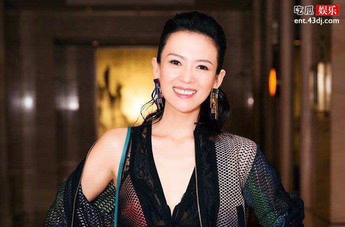 章子怡仅比董洁大1岁
