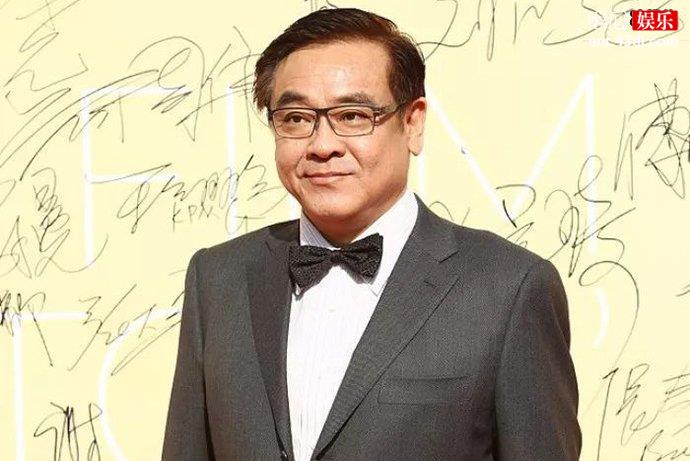 尔冬升照片