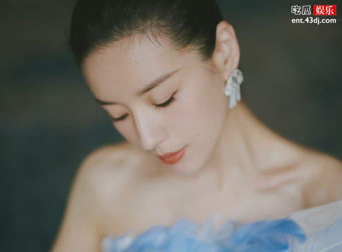 董洁照片