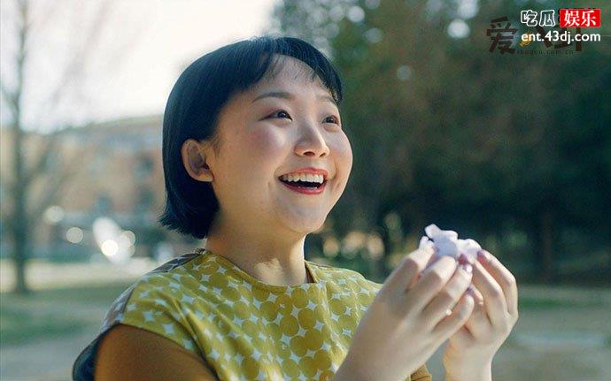 辣目洋子照片