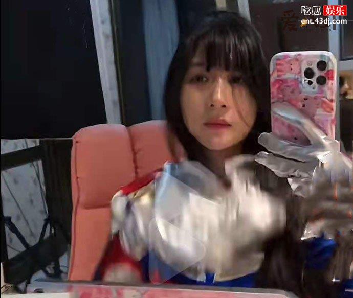 蔡萝莉素颜