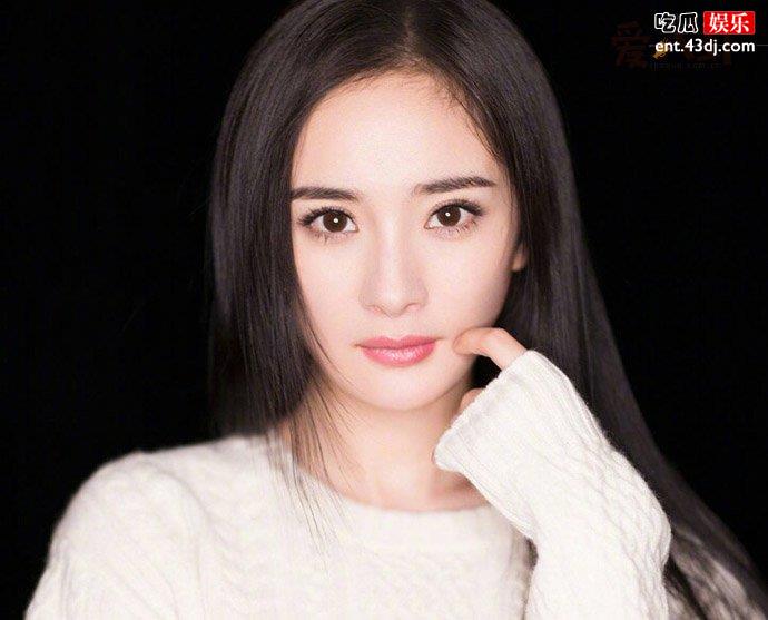 杨幂臭脚外号由来