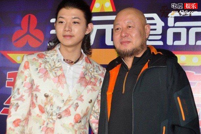 火凤和霍尊什么关系