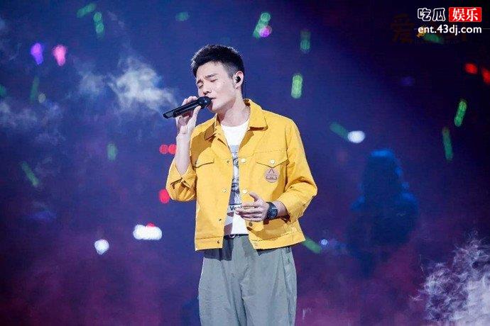 李荣浩被网友发文吐槽