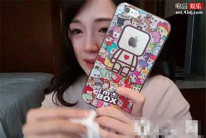 蜜丽娅在直播中为什么哭了