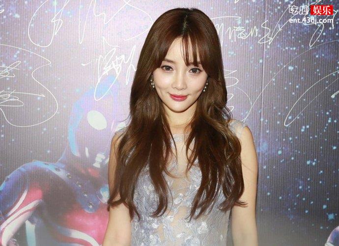 李小璐已经正式被上面封杀